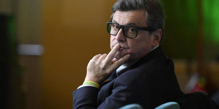 Terzo polo, Calenda: “Oggi Comitato politico per votare partito unico”
