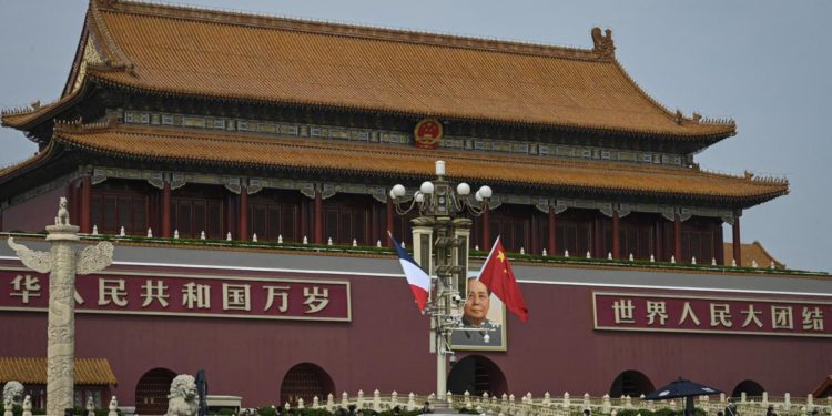 Ucraina, Macron e Von der Leyen in Cina da Xi