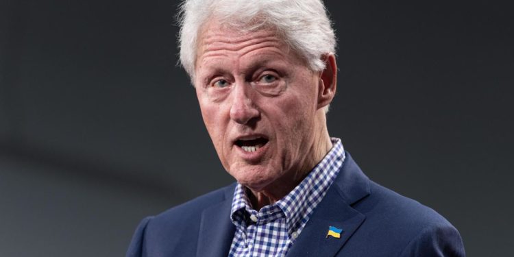 Ucraina senza armi nucleari, il rimpianto di Bill Clinton