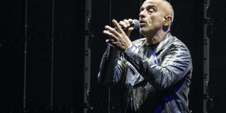 Eros Ramazzotti e Croce rossa, “pace fatta”: cosa è successo