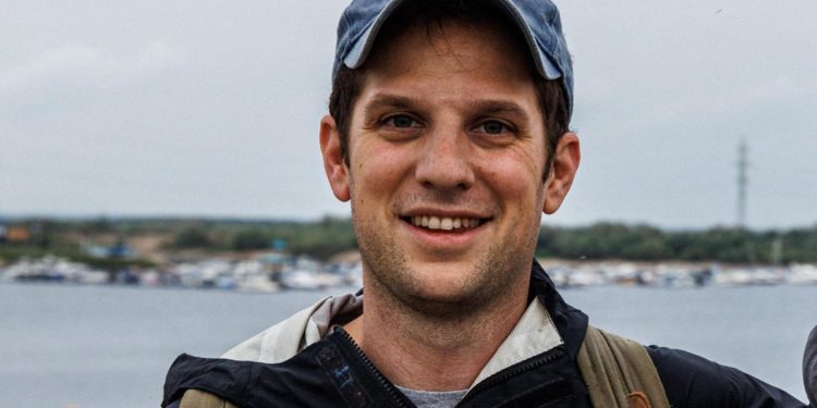 Evan Gershkovich arrestato in Russia, appello giornali italiani: “Venga subito rilasciato”