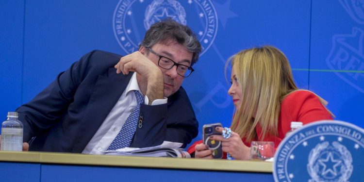 Def, i tre obiettivi del governo: cosa c’è nel documento