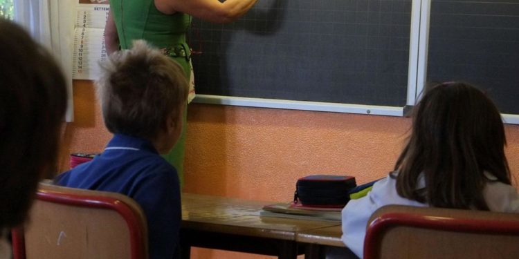 Scuola, piano straordinario per assunzioni docenti: le novità