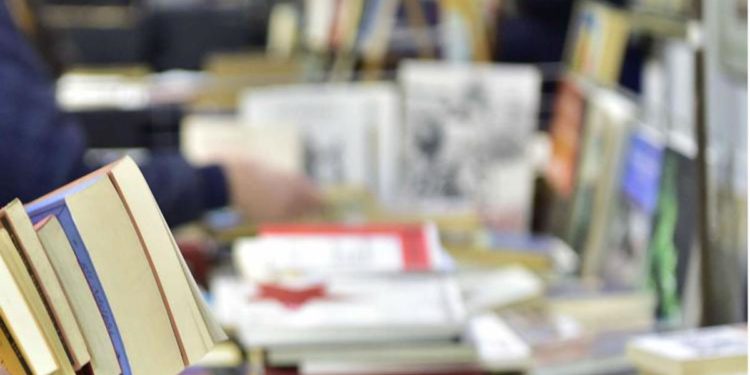 Lingua italiana, la Crusca: “Multare chi usa parole straniere? Ridicolo”