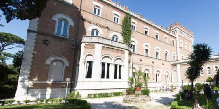 Roma, “pagate o facciamo esplodere bomba”: minaccia alla Marymount