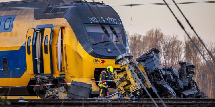 Olanda, deraglia treno: 1 morto e almeno 30 feriti