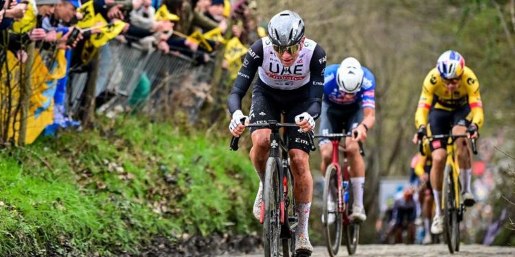 Giro delle Fiandre 2023, Pogacar trionfa