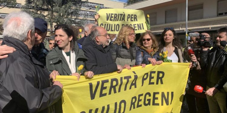 Regeni, sit-in davanti al tribunale. Schlein: “Processo deve andare avanti”