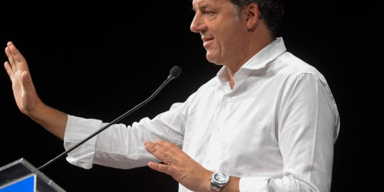 Renzi direttore del Riformista, cosa dicono Feltri e De Luca