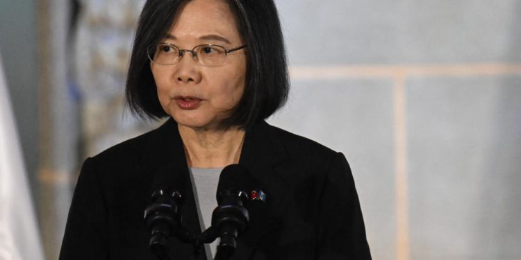 Taiwan, Taipei: “20 aerei e 3 navi militari cinesi attorno all’isola”