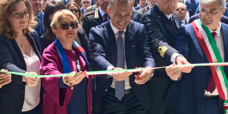 Porti, inaugurato terminal passeggeri Porto Empedocle