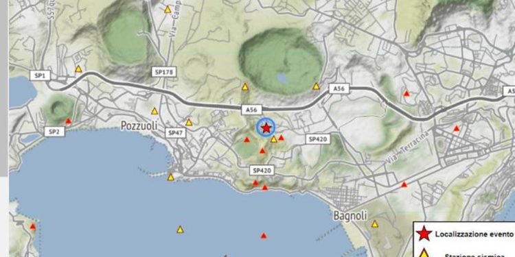 Terremoto oggi in Campania, scossa nei Campi Flegrei: paura a Pozzuoli