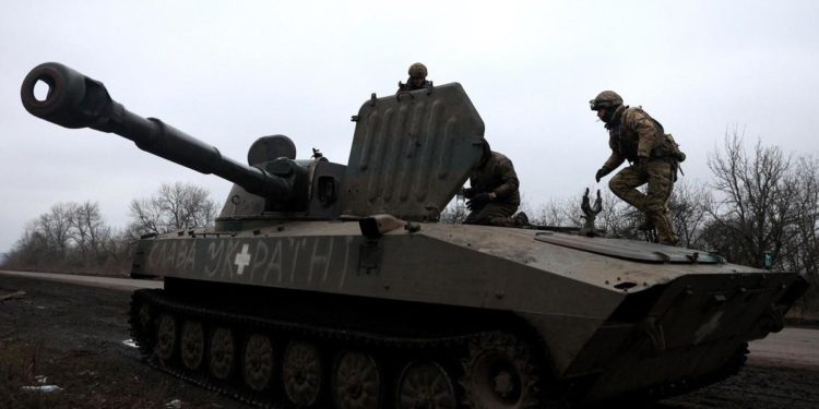 Ucraina, sui social i piani segreti Usa-Nato per aiutare Kiev. Pentagono apre indagine