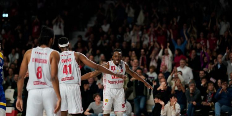 Basket, Varese penalizzata di 16 punti