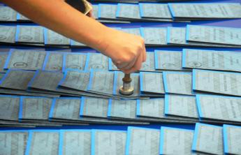 Comunali 2023, ballottaggi e primo turno in Sicilia e Sardegna: si vota fino alle 15