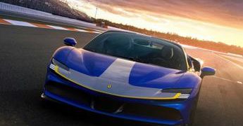 Ferrari SF90 Spider: un Assetto Fiorano per volare in pista