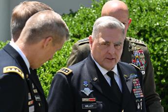 Guerra Ucraina-Russia, generale Milley: “F-16 non sono l’arma magica”