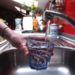 Lombardia, allarme di Greenpeace: “Pfas in acqua potabile”
