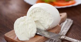 Lotto di mozzarella richiamato per “presenza di Listeria”