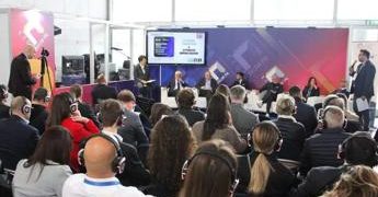 Pubblica amministrazione, per 7 italiani su 10 dovrebbe collaborare con le imprese giovani