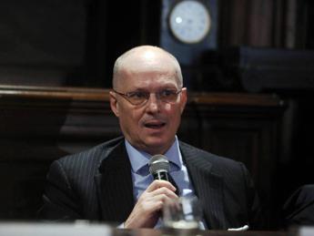 Ricciardi: “Fine pandemia non è liberi tutti”