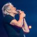Roger Waters indagato in Germania: sul palco con uniforme simil SS