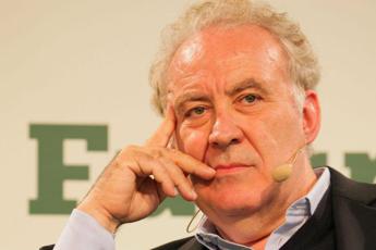 Santoro: “Berlusconi ha perso voti con Travaglio in tv”