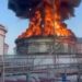 Ucraina, in fiamme serbatoio petrolio russo vicino a confine Crimea – Video
