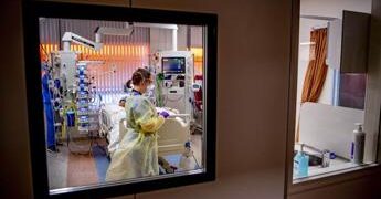 Verona, gravissimo il 18enne colpito da bottigliata: “Tenuto in vita da terapie di supporto”