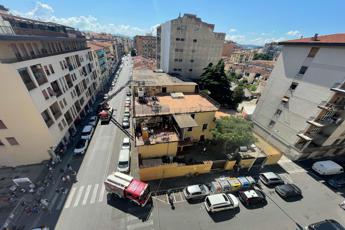 Bimba scomparsa a Firenze, si cercano tracce in garage: sentiti i genitori