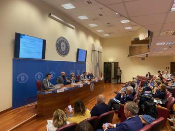 Cicchetti (Univ. Sacro Cuore): “A livello finanziario bisogna trattare i vaccini come armi libera risorse’