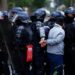 Francia, terza notte di violenze per la morte del 17enne: centinaia di fermi