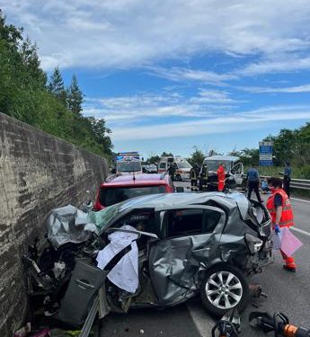 Isernia, schianto tra tre auto: muore 30enne