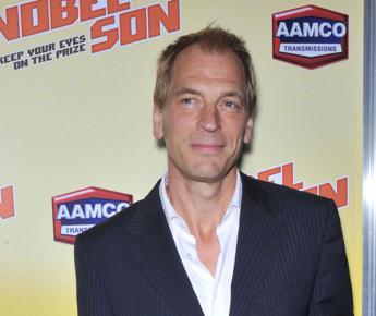 Julian Sands è morto, l’annuncio della polizia in California