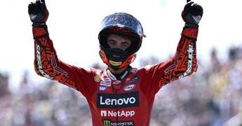 MotoGp Assen, vince Bagnaia: Bezzecchi secondo