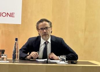 Natalità, Rosina: “L’emergenza è il degiovanimento, nulla è stato fatto contro squilibri demografici”