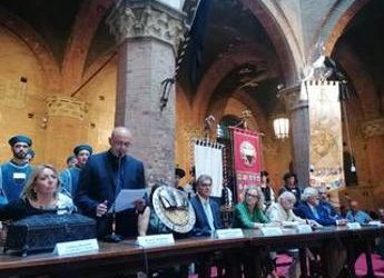 Palio di Siena, Drappellone con i cavalli dinamici di Roberto Di Jullo