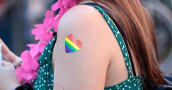 Roma Pride, Rocca dopo revoca patrocinio: “Non tolgono logo? Non manderò i carabinieri”