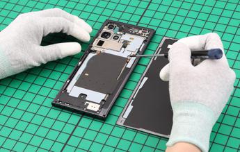 Samsung come Apple, ecco il ripara da te in Europa
