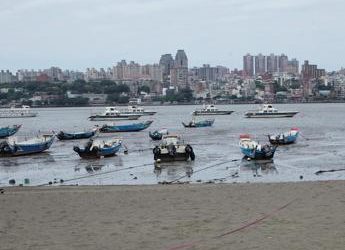 Taiwan, Cina avvia esercitazioni militari: “Monito contro gli indipendentisti”