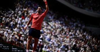 Tennis, ranking Atp: Djokovic scavalca Alcaraz e torna numero 1