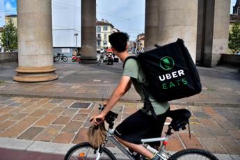 Uber Eats, Fipe: “30 mila ristoranti usano Food Delivery ma commissioni alte al 35%”