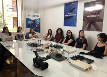 Vinci Adoption Program, diplomi per avvicinare le studentesse alle materie stem