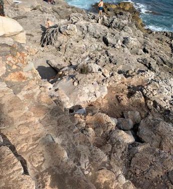 Bagni difficili sul Monte Circeo, Scala Rinascente a metà E Batteria irraggiungibile