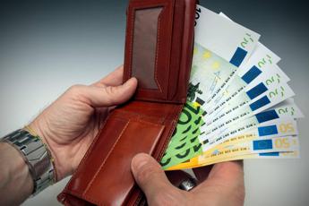 Caro vita Italia, Istat: bruciati oltre 6 punti di potere d’acquisto dei salari