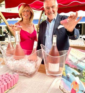 Da manager del marketing a Parigi, a produttori di vino rosato nel sud della Sardegna. La storia di Jean-Paul e Isabelle Tréguer