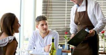 Estate, InfoJobs: “Cameriere assistente cucina e cuoco le posizioni stagionali più richieste”