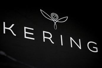 Moda, Kering acquista 30% di Valentino per 1,7 miliardi