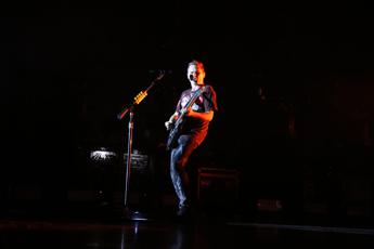 Muse posticipano concerto 18 luglio a Roma per caldo record: nuovi orari e scaletta