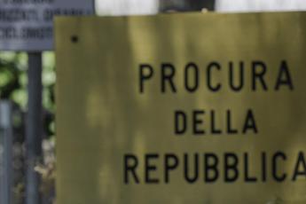 Procura Roma chiude indagine su gruppo neonazista, in 12 a rischio processo: c’é anche ‘Miss Hitler
